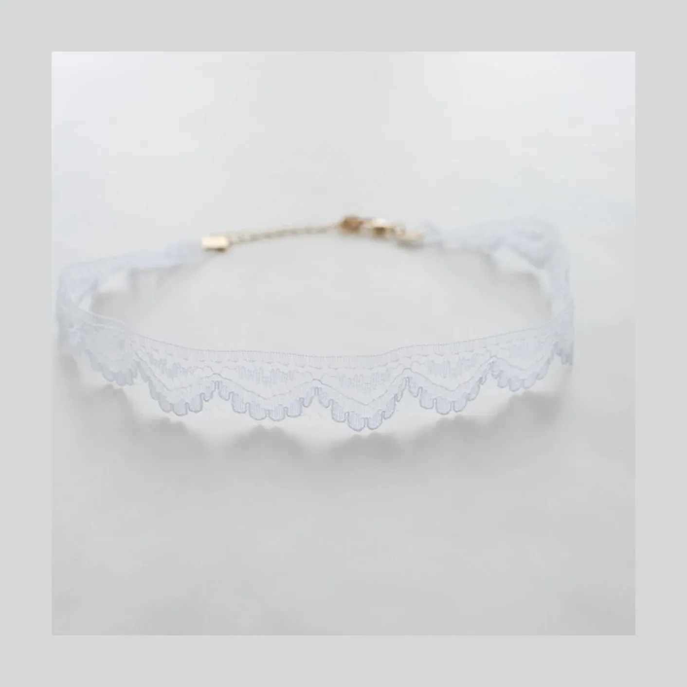 Choker de encaje blanco